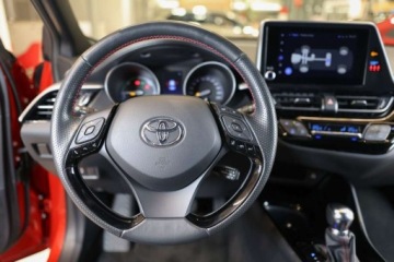 Toyota C-HR I Crossover Facelifting 1.8 Hybrid 122KM 2023 Toyota C-HR 1.8 Hybrid GPF GR Sport 1.8 Hybryda 122KM, zdjęcie 17