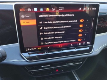 Volkswagen Passat B8 Variant Facelifting 2.0 TDI SCR 150KM 2024 Volkswagen Passat Variant Faktura VATKamery 360Zadbany Maly przebiegElegan, zdjęcie 21