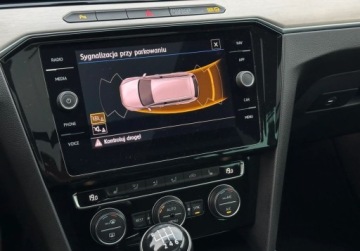 Volkswagen Passat B8 Variant 1.5 TSI EVO 150KM 2019 Volkswagen Passat 1.5 TSI, BENZYNA, Wirtualny Kokpit Polskora Panorama, zdjęcie 9