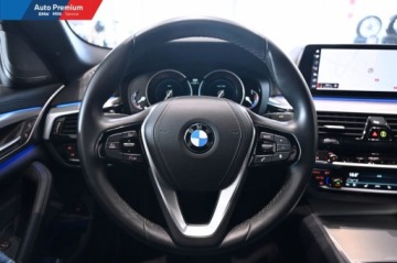 BMW Seria 5 G30-G31 Limuzyna 540i 340KM 2018 BMW Seria 5 540i xDriveFV23Hak HolowniczyAdaptacyjne Reflektory LED 3.0, zdjęcie 9