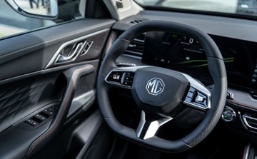 MG HS 2025 MG HS Exclusive Kamery 360 Nawigacja 1.5 Benzyna 172KM, zdjęcie 17