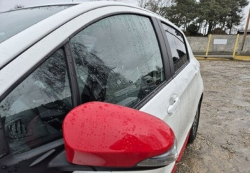 Toyota Yaris III Hatchback 5d Facelifting 2017 1.5 Dual VVT-iE 111KM 2017 Toyota Yaris Super stanTylko 99.000km 1.5 Benzyna 112KM, zdjęcie 7
