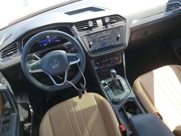 Volkswagen Tiguan II 2022 Volkswagen Tiguan SE 2022 2.0l 2.0 Benzyna 184KM, zdjęcie 8