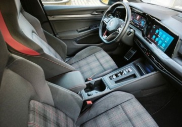 Volkswagen Golf VIII GTI 2.0 TSI 245KM 2022 Volkswagen Golf GTI, ACC, Matrix, GPS, Sportowe fotele podgrzewane, Digita, zdjęcie 16