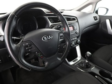 Kia Ceed II Hatchback 5d Facelifting 1.4 DOHC 100KM 2017 Kia Cee&#039;d Czujniki cofania, klima, Bluetooth, zdjęcie 13