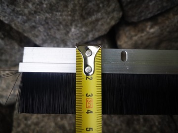 ЩЕТОЧНАЯ УПЛОТНИТЕЛЬНАЯ ПОЛОСКА ДВЕРИ 1М 24ММ