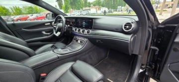 Mercedes Klasa E W213 All-terrain Facelifting 2.9 E400d 330KM 2022 Mercedes-Benz Klasa E Mercedes E400d 4MATIC AMG Line 330KM Panorama 360 He, zdjęcie 38