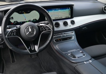 Mercedes Klasa E W214 2023 Mercedes E300de 306ps HUD ACC Keyles Blis Perła Drive Pilot Webasto Kamera, zdjęcie 9