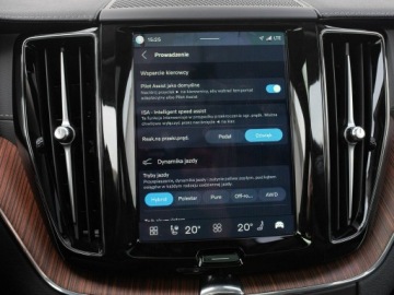 Volvo XC60 II 2024 Volvo XC 60 GD8K698#T8 Plug-In Hybrid AWD Ultimate, zdjęcie 19