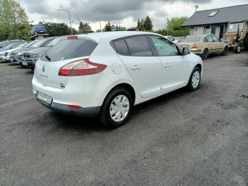 Renault Megane III Hatchback Facelifting 2013 dCi 95KM 2015 Renault Megane 1.5DCI 95km 15r Vat-1, zdjęcie 2