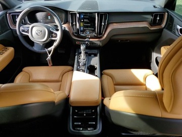 Volvo XC60 II 2021 Volvo XC 60 VOLVO T5 benzyna 2.0 Benzyna 320KM, zdjęcie 6