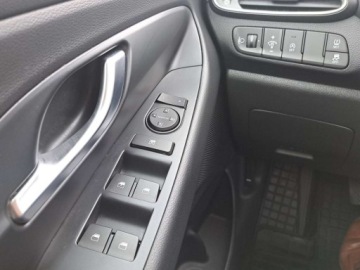 Hyundai i30 III Wagon Facelifting 1.0 T-GDI 120KM 2022 Hyundai i30 Benzyna 119KM, zdjęcie 18