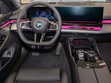 BMW Seria 5 G90-91 2026 BMW Seria 5 Touring 540d xDrive Sport Combi 3.0 (303KM) 2026, zdjęcie 9