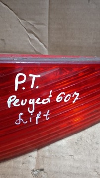 PEUGEOT 607 I SEDAN SVĚTLO ZADNÍ PRAVÁ