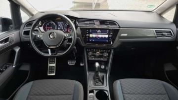 Volkswagen Touran III 2.0 TDI 150KM 2020 Volkswagen Touran 2,0 TDI 150 KM NAVI Full LED automat 7 osob OPLACONY, zdjęcie 19