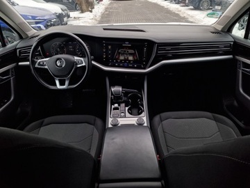 Volkswagen Touareg III SUV 3.0 V6 SCR TDI 286KM 2018 Volkswagen Touareg III 3.0TDI V6 286KM 4x4 8G 1rej, zdjęcie 20