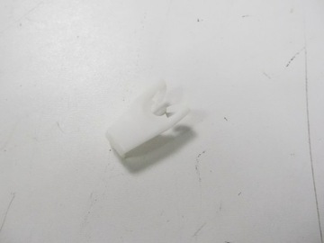 ЗАЖИМ ОКОННЫЙ ЗАЖИМ RENAULT CLIO II 7700784690