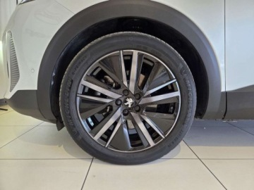 Peugeot 3008 II Plug-In Hybrid Facelifting 1.6 HYBRID4 300KM 2023 Peugeot 3008 1.6 PureTech Hybrid4 PHEV GT 300KM EAT8 SalonPL Gwarancja Lea, zdjęcie 23