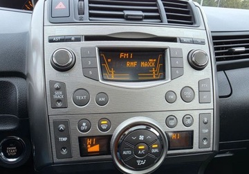 Toyota Verso Minivan 1.8 Valvematic 147KM 2009 Toyota Verso 1.8Benzynaserwisbogata wersjapanorama dach 1.8 Benzyna, zdjęcie 16