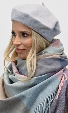 Женский классический светло-серый берет