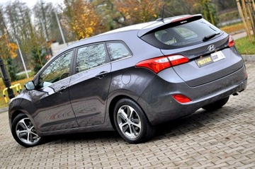 Hyundai i30 II Wagon Facelifting 1.6 CRDi 110KM 2016 Hyundai i30 1,6 CRDi Ledy Duża Navi Kamera, zdjęcie 13