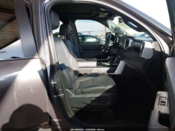 Toyota Tundra II 2025 Toyota Tundra Platinum 2025 3.4 Benzyna 389KM, zdjęcie 10