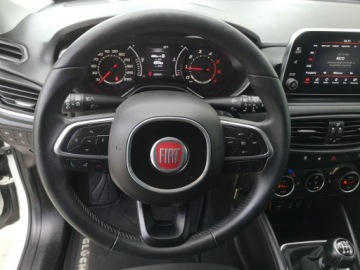 Fiat Tipo II Station Wagon 1.6 MultiJet 120KM 2017 Fiat Tipo 1.6 Multijet 120KM Klimatr Navi Kamera, zdjęcie 13
