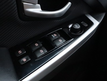  SsangYong Korando 2.0 e-XGi, Salon Polska, zdjęcie 14