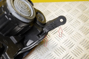 FORD ECOSPORT 2018- SVĚTLOMET SVĚTLO OBYČEJNÁ ČOČKOVÁ R USA