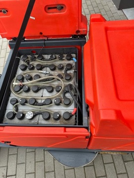 Поломоечная машина HAKO b140 b910 HAKO KARCHER NILFISK TASKI
