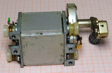 Генератор-индуктор-генератор 120В переменного тока военного телефона ТАП-67