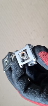 SQ5 85 8R КРЕПЛЕНИЕ РУЧКИ ПОДЪЕМА КРЮК ЛАМПЫ РЕГУЛИРОВОЧНЫЙ ВИНТ A4 B8 S4