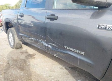 Toyota Tundra II 2021 Toyota Tundra 2021, 5.7L, 4x4, SR5, od ubezpieczalni, zdjęcie 5