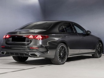 Mercedes Klasa E W214 Sedan 2.0 220d 197KM 2025 E Klasa 220 d 4-Matic AMG 2.0 197KM 2025, zdjęcie 2
