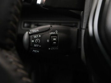 Peugeot 3008 II Crossover 1.5 BlueHDI 130KM 2019 Peugeot 3008 automat virtual cocpit navi klima, zdjęcie 32