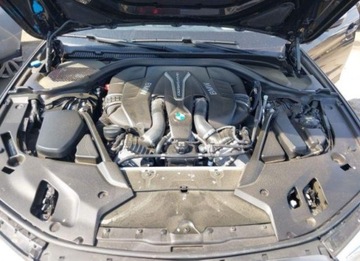 BMW Seria 5 G30-G31 2019 BMW Seria 5 2019, 4.4L, 4x4, M550I, od ubezpieczalni, zdjęcie 13