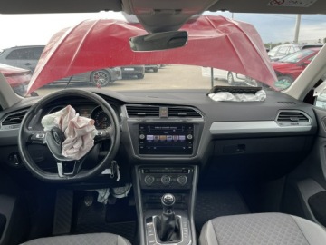 Volkswagen Tiguan II SUV 2.0 TDI 150KM 2018 Volkswagen Tiguan 4Motion Klimatronik Aktywny temp, zdjęcie 9