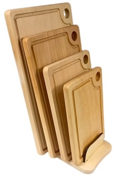 Деревянные разделочные доски из бука, набор из 4 штук, на подставке из массива дерева.