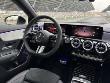 Mercedes CLA C118/X118 Coupe Facelifting 1.3 200 163KM 2025 MERCEDES-BENZ CLA 200 AMG Line Sedan 1.3 (163KM) 2025, zdjęcie 12