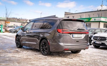 Chrysler Pacifica II 3.6 V6 291KM 2021 Chrysler Pacifica Chrysler Pacifica 3.6 V6 291KM 7-osobowy 3.6 Benzyna, zdjęcie 7