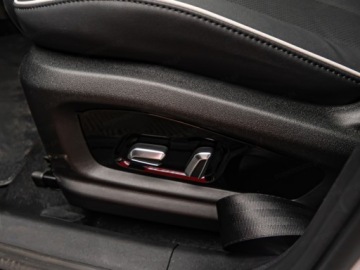 Omoda 5 1.5 T-GDI 224KM 2025 Od ręki - Omoda 5 1.5 T-GDI Hybrid Premium DHT 224KM, zdjęcie 10