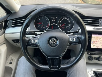 Volkswagen Passat B8 Variant 1.6 TDI BlueMotion SCR 120KM 2016 Volkswagen Passat Zarejestrowany Bogata wersja TOP, zdjęcie 13