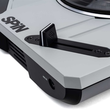 Reloop SPIN - Портативный диджейский проигрыватель для скретчинга