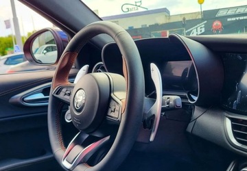 Alfa Romeo Giulia II Sedan Facelifting 2023 2.0 GME Turbo 280KM 2025 Alfa Romeo Giulia Alfa Romeo Giulia Intensa 2.0 Benzyna 280KM, zdjęcie 12