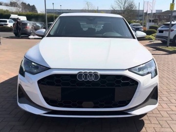 Audi A3 8Y Limousine Facelifting 1.5 35 TFSI 150KM 2025 AUDI A3 35 TFSI S tronic Sedan 1.5 (150KM) 2025, zdjęcie 2