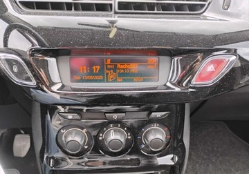 Citroen C3 II 2013 Citroen C3 2013r, 1.2 Benzyna. Uszkodzony lewy bok i lekko prawy tyl. Jezd, zdjęcie 12