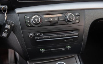 BMW Seria 1 E81/E87 Hatchback 5d E87 1.6 116i 122KM 2008 BMW Seria 1 122KM Lift Navi Alu Pdc Kola Zimowe 1.6 Benzyna 122KM, zdjęcie 25