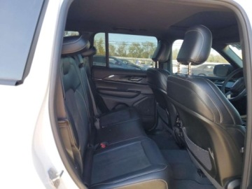 Jeep Grand Cherokee V 2023 Jeep Grand Cherokee Laredo, 2023r., 3.6L 3.6 Benzyna 293KM, zdjęcie 8