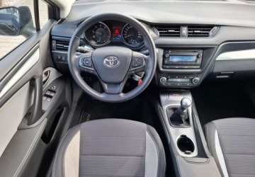 Toyota Avensis III Sedan Facelifting 2015 2.0 D-4D 143KM 2017 Toyota Avensis Toyota Avensis 2.0 Diesel 143KM, zdjęcie 18