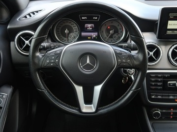 Mercedes GLA I Off-roader 2.1 220 CDI 170KM 2014 Mercedes GLA GLA 220 CDI 4MATIC, 167 KM, 4X4, zdjęcie 15
